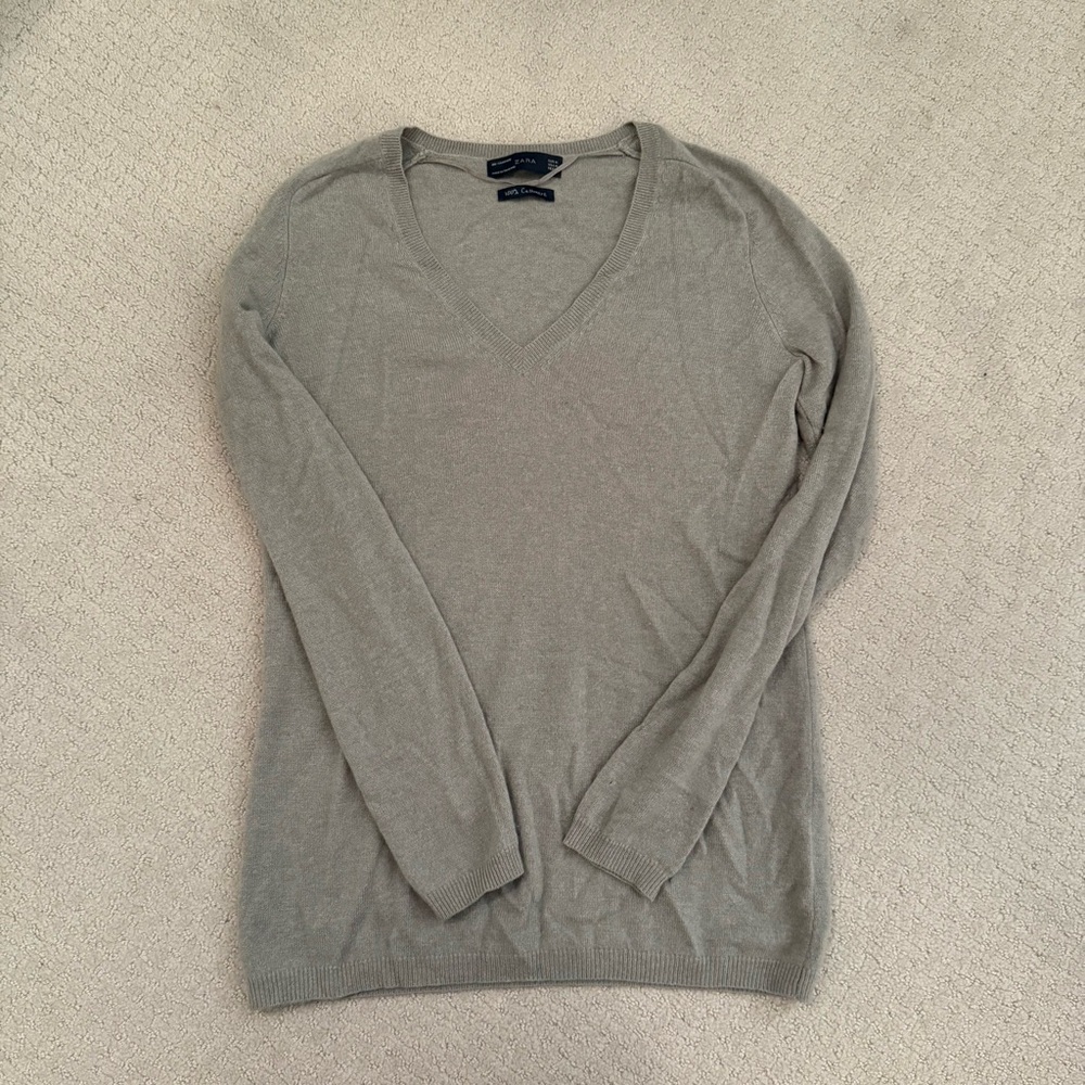 Zara Gray V-Neck Sweater Classic Knit